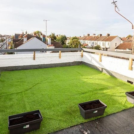 2 Bed Apartment Near The Beach Southend-on-Sea Eksteriør billede