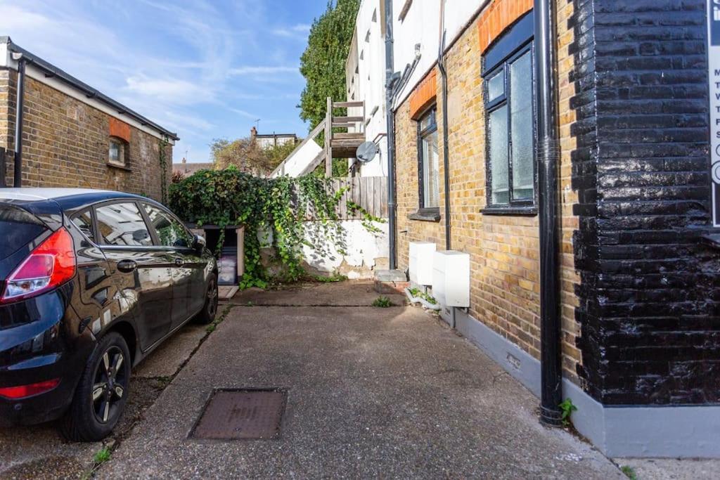 2 Bed Apartment Near The Beach Southend-on-Sea Eksteriør billede